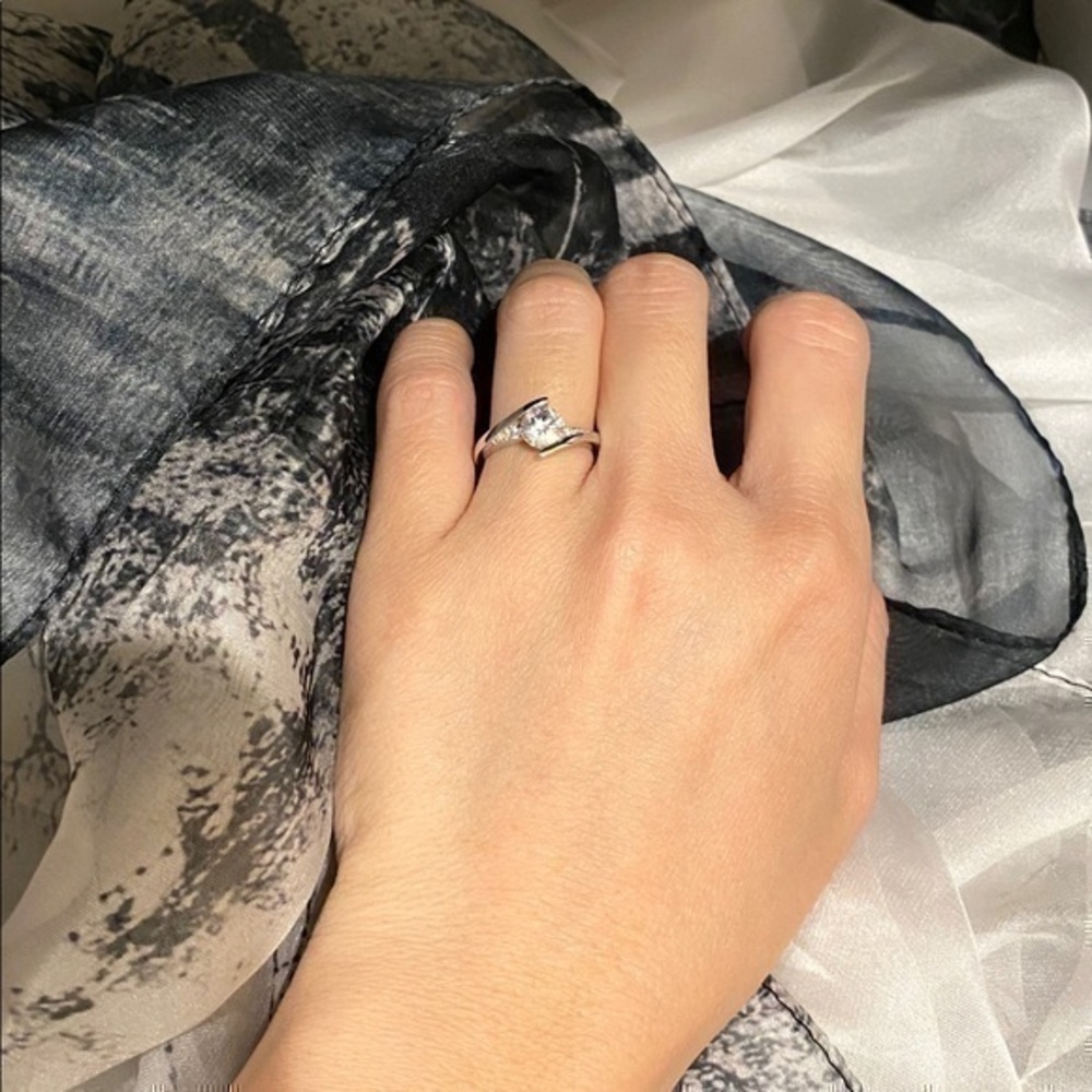 925 Sterling Silver Engagement Ring - CZ